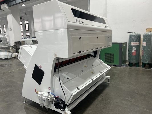 220V / 50Hz Power Supply Nut Sorting Machine con design user-friendly e sensore Toshiba Ccd