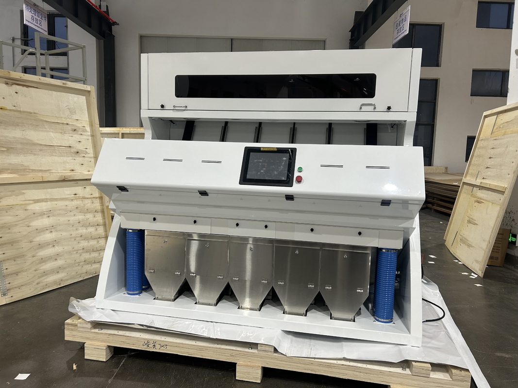 220V / 50Hz Power Supply Nut Sorting Machine con design user-friendly e sensore Toshiba Ccd